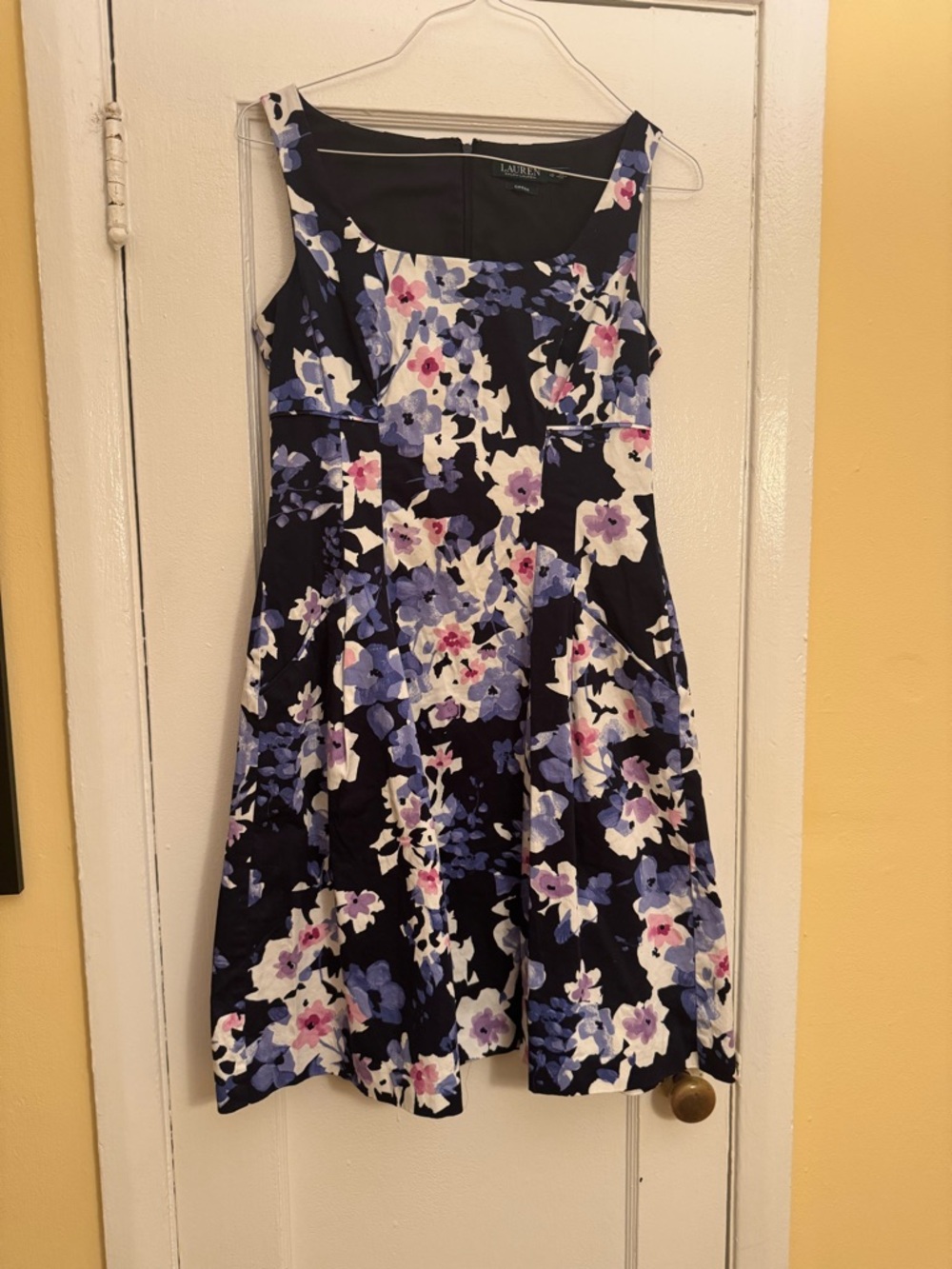 Lauren Ralph Lauren Black Floral Scoop Neck Fit-and-Flare Dress size 10